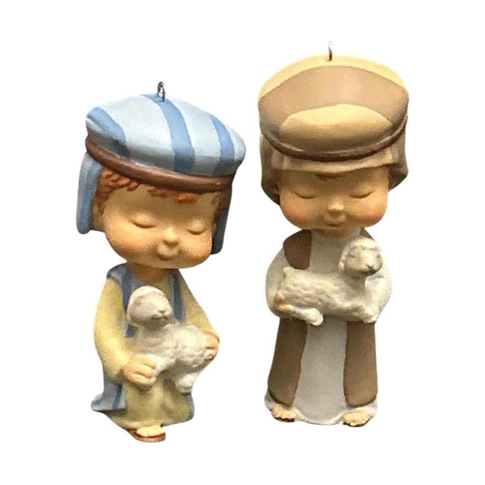 2011 Seeking the King Hallmark Ornament (Nativity) QXC5019 Image1