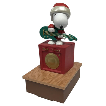 2011 Snoopy Playing Guitar (Peanuts)