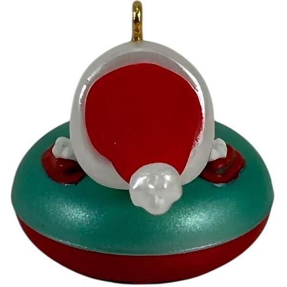 2011 Winter Fun With Snoopy Hallmark Ornament (Winter Fun with Snoopy) QXM9117