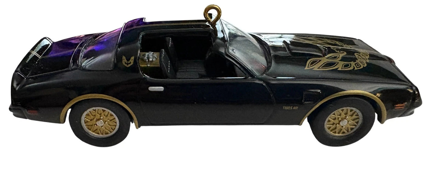 2012 Hallmark Ornament (1977) Pontiac Trans Am Special Edition Hallmark Ornament (Classic American Cars) QX8231
