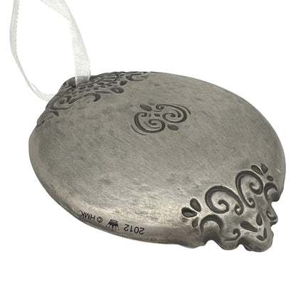 2012 Mother and Child Hallmark Ornament (Nativity) QXG3541