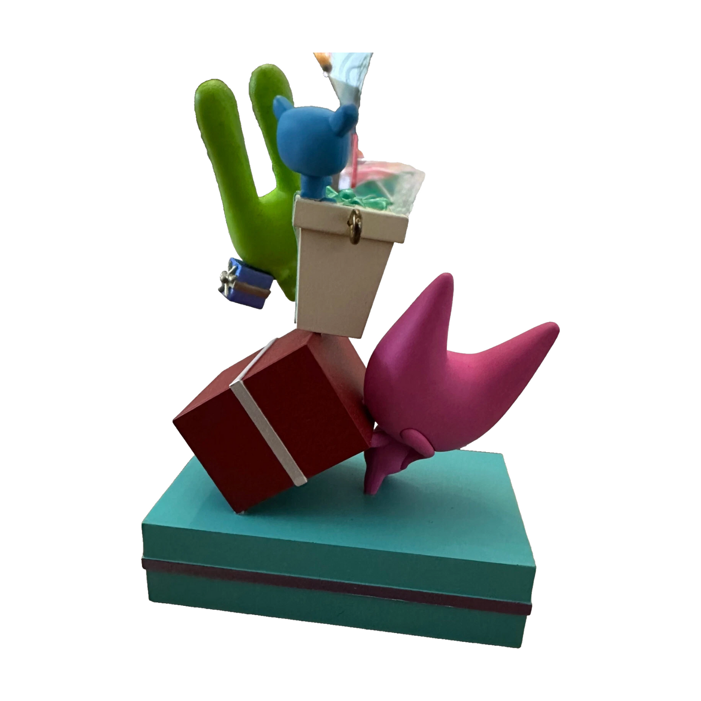 2012 Regalos Regalos Regalos Hallmark Ornament (Hoops & Yoyo) QSM7744