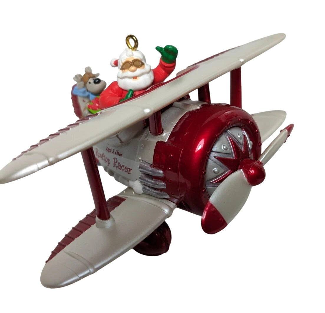 2012 Santa's Rooftop Racer Hallmark Ornament (Santa Claus) QXG3204