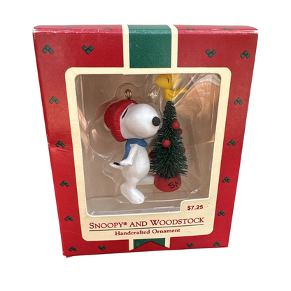 2012 Snoopy and Woodstock Decorate Tree Hallmark Ornament (Peanuts) XKT1051