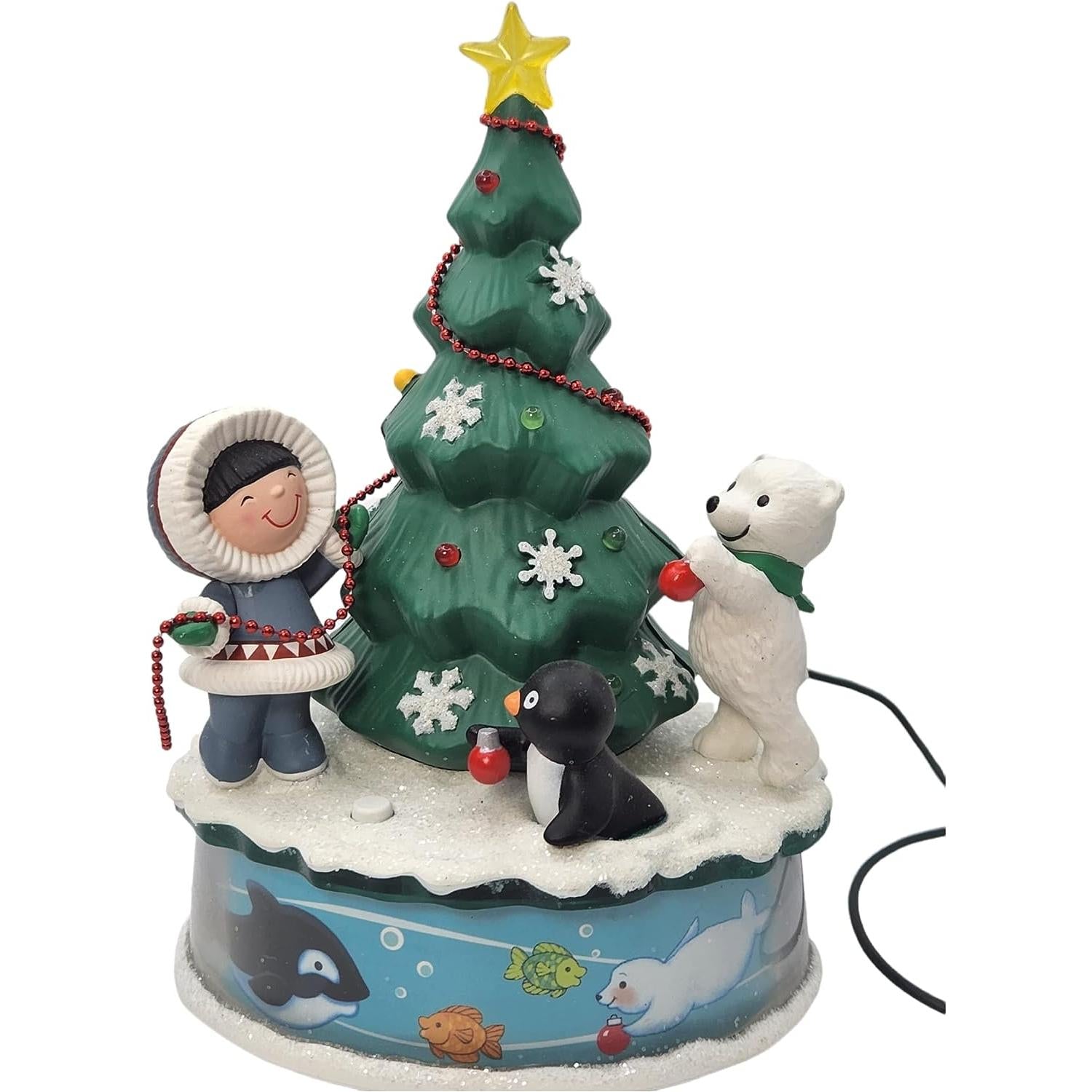 QXG4561 2021 Trimming the Tree Image4