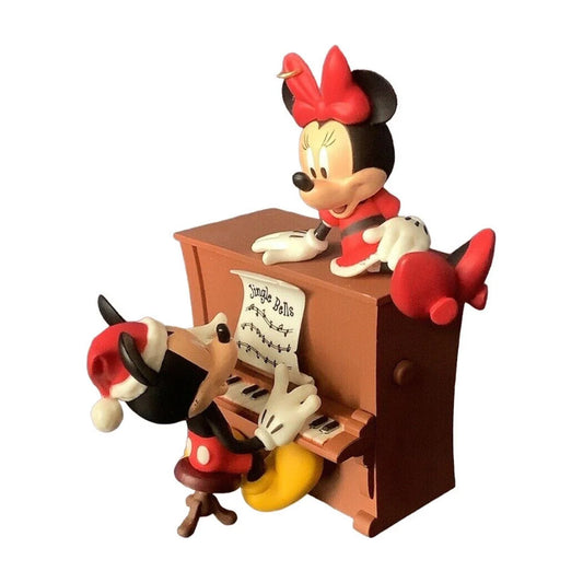 2012 A Merry Serenade (Mickey Mouse & Friends)