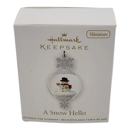 2012 A Snow Hello Hallmark Ornament (Snowmen) QXM9021 Image2