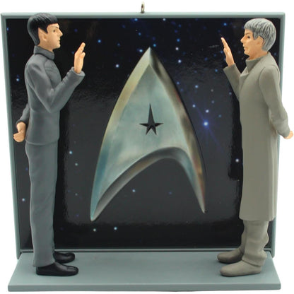 2012 An Extraordinary Meeting Hallmark Ornament (Star Trek) QXI2054