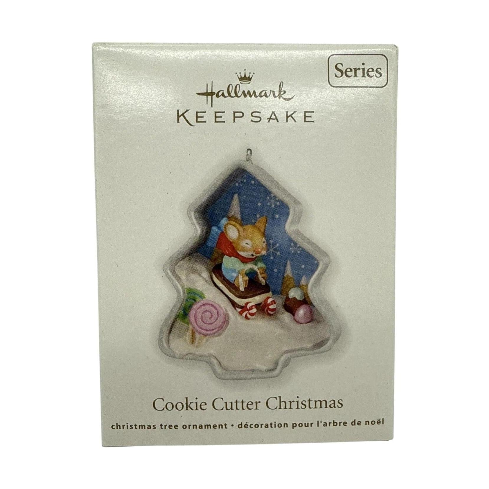 2012 Cookie Cutter Christmas Hallmark Ornament (Cookie Cutter Christmas) QX8301 Image2