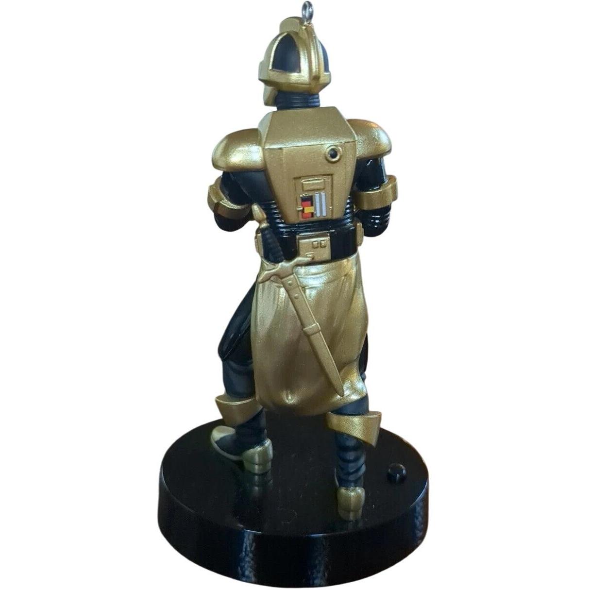2012 Cylon Centurion Hallmark Ornament (Battlestar Galactica) QMP4076