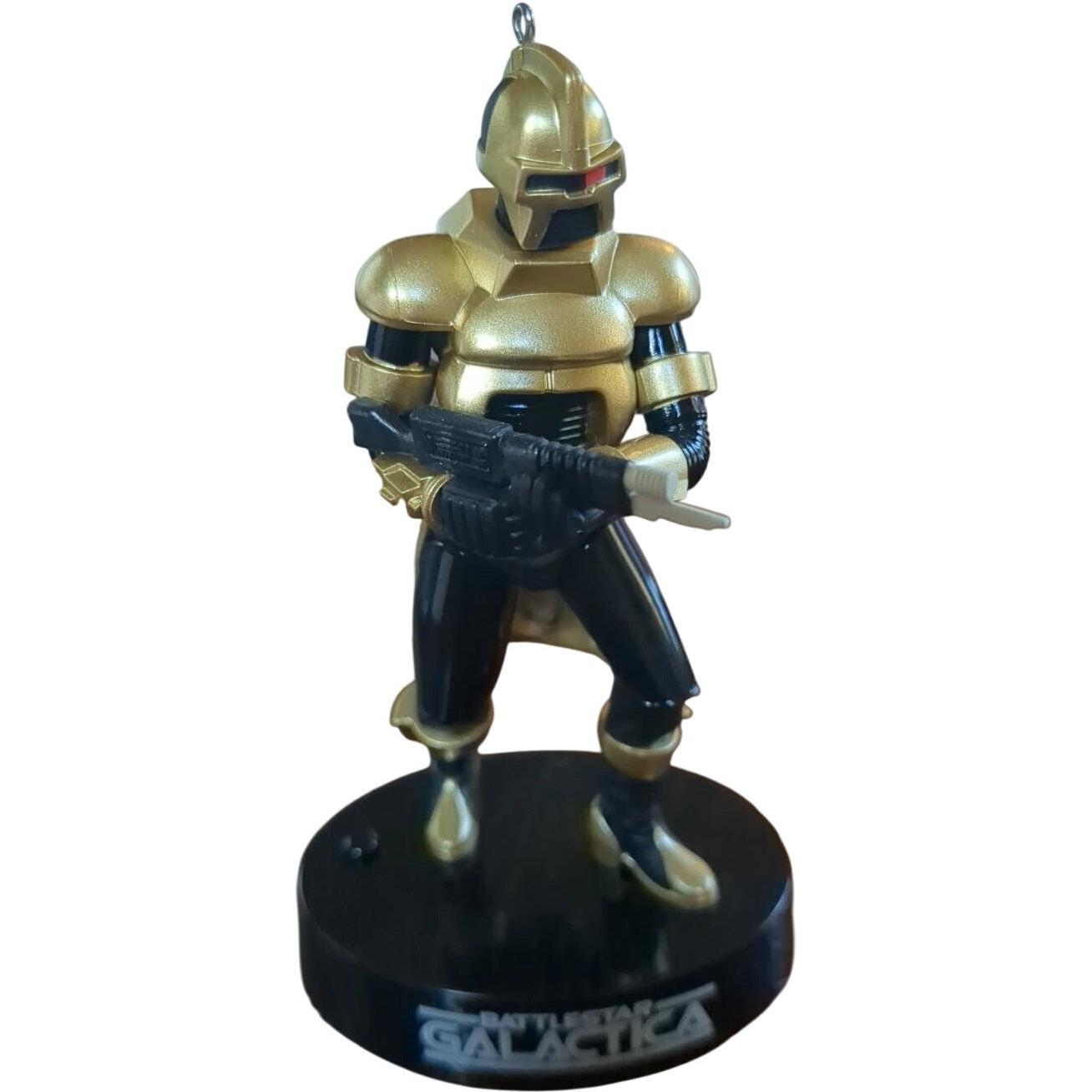 2012 Cylon Centurion Hallmark Ornament (Battlestar Galactica) QMP4076