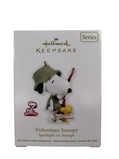 2012 Fisherman Snoopy Hallmark Ornament (Spotlight on Snoopy) QX8051 Image2