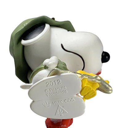2012 Fisherman Snoopy Hallmark Ornament (Spotlight on Snoopy) QX8051 Image6