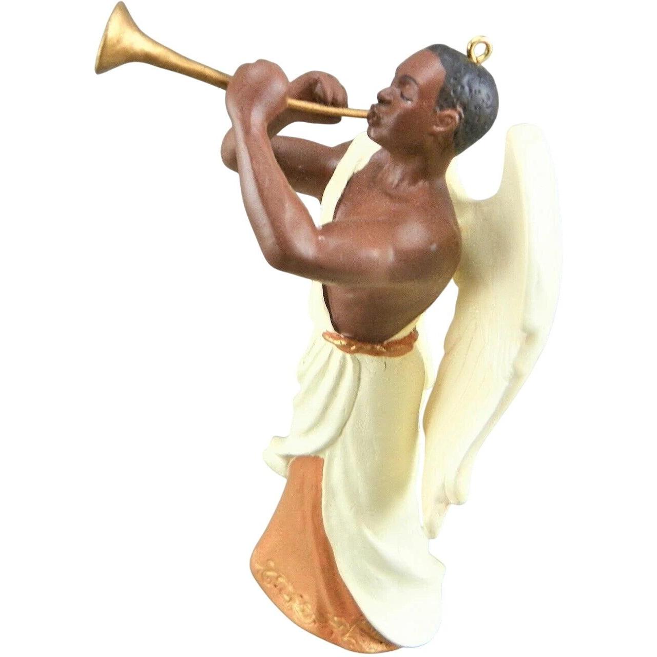 2012 Joyful Messenger Hallmark Ornament (Angel) QSM7781