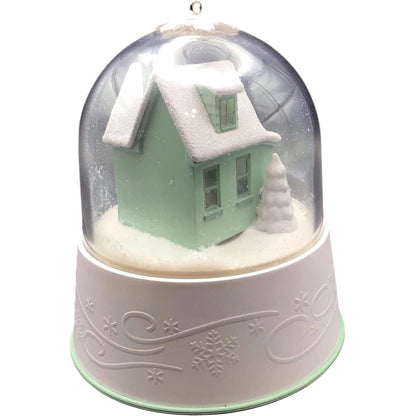 2012 Let It Snow! Hallmark Ornament (Snowmen) QXG3244