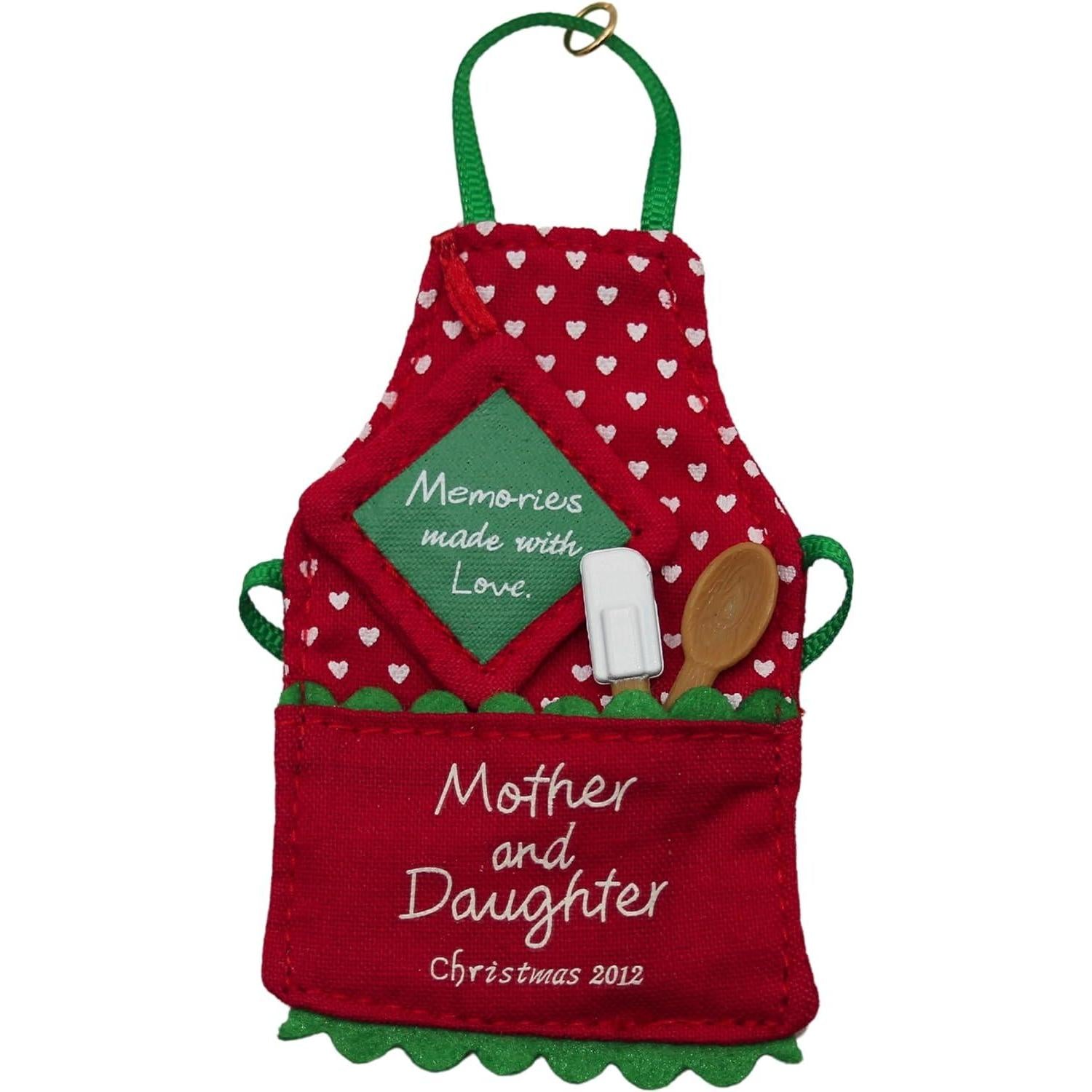 QXG4754 2012 Making Mother-Daughter Memories (Kitchen) Image1