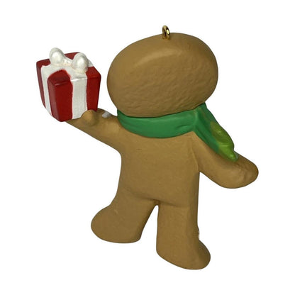 2012 One Sweet Cookie Hallmark Ornament (Gingerbread) LPR3824 Image3