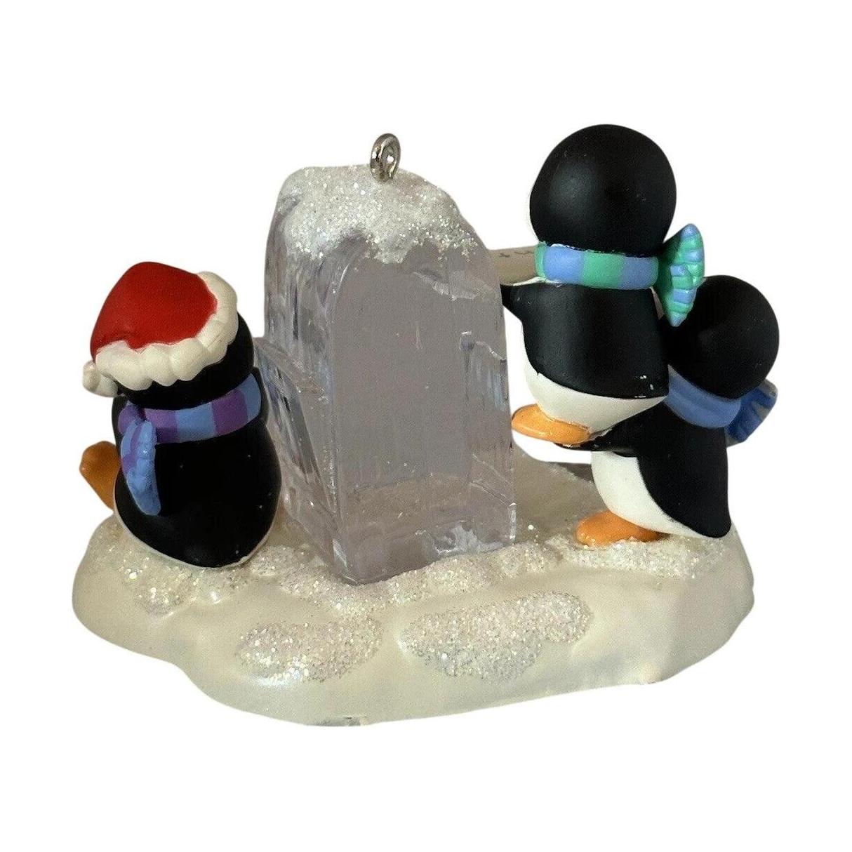 2012 Postal Penguin Hallmark Ornament (Kris' Penguins) QXG4511 Image6
