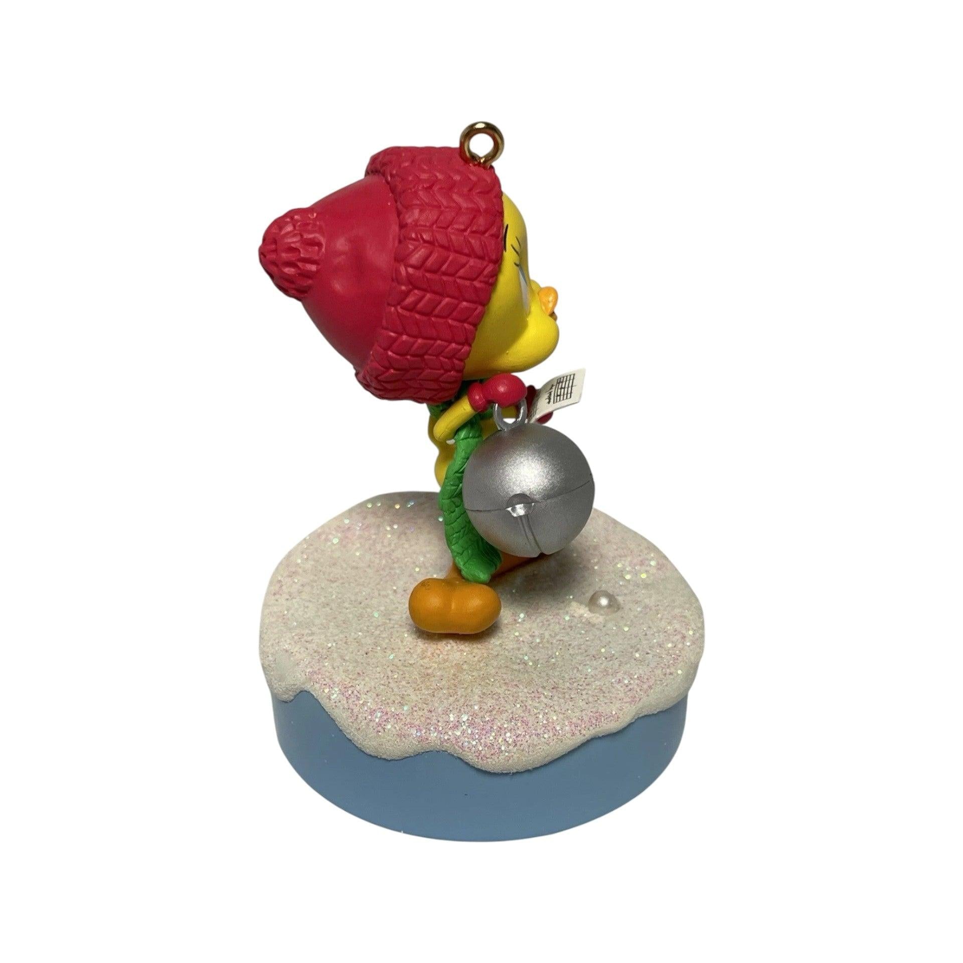 2012 Season's Tweetings Hallmark Ornament (Looney Tunes) QXI2811 Image6