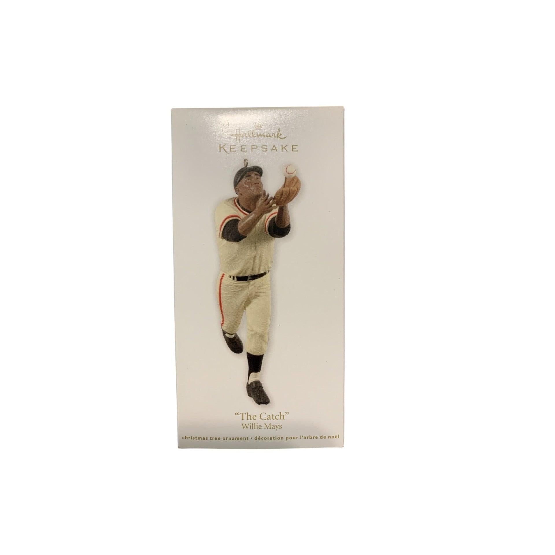 2012 "The Catch" Willie Mays Hallmark Ornament (At the Ballpark) QXI2144 Image2