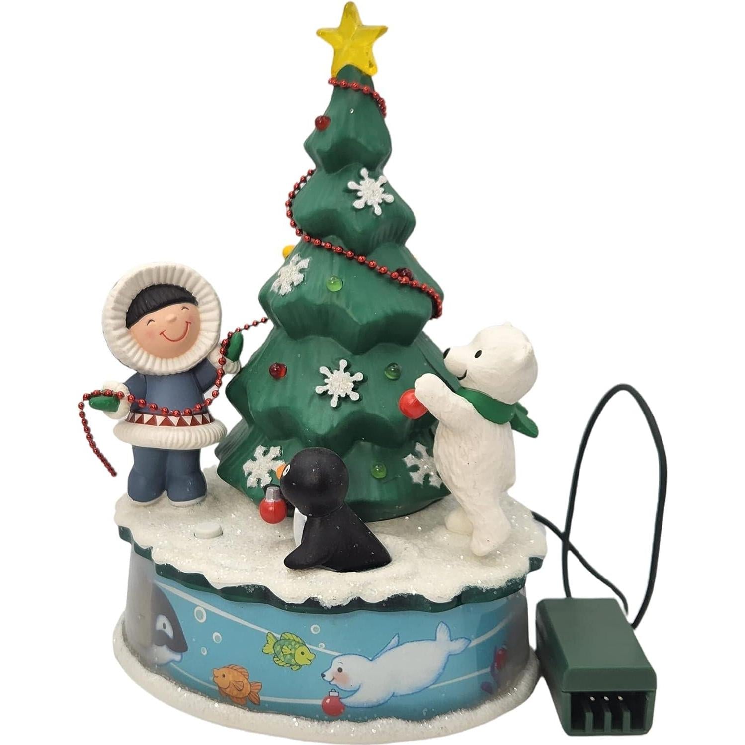 QXG4561 2021 Trimming the Tree Image1