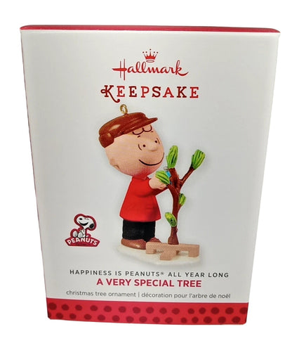 2013 A Very Special Tree Hallmark Ornament (Happiness is Peanuts) QX9822