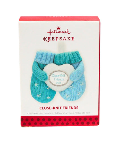 2013 Close-Knit Friends Hallmark Ornament (Mittens) QXG1595