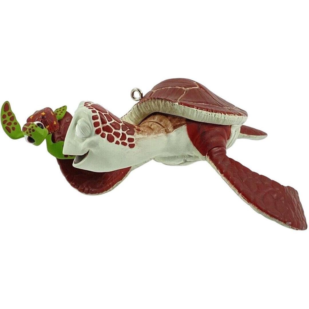 2013 Crush and Squirt Finding Nemo Hallmark Ornament (Disney/Pixar Legends) QX9135