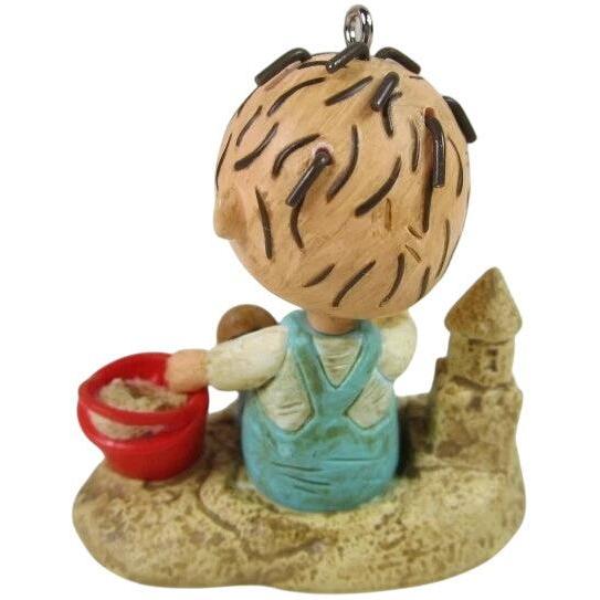 2013 Fun at the Beach Hallmark Ornament (Happiness is Peanuts) QX9802