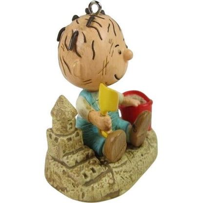 2013 Fun at the Beach Hallmark Ornament (Happiness is Peanuts) QX9802