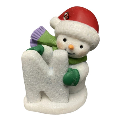 2013 Let It Snow "N" is For NIP In the air! Hallmark Ornament (Snowmen) QRP5932