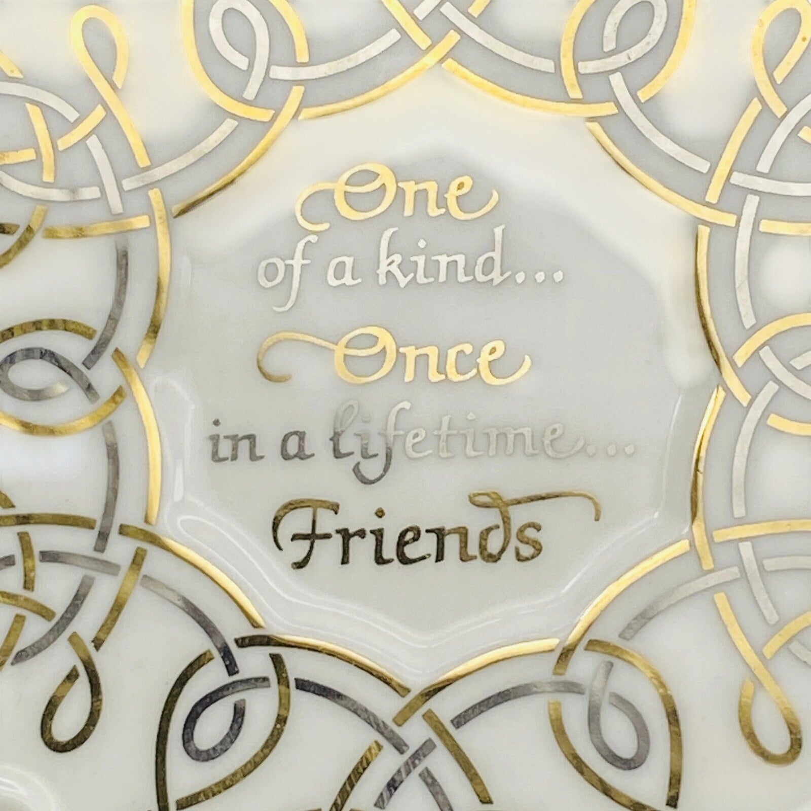2013 Once-In-A-Lifetime Friends Hallmark Ornament (Snowflake) QXG1015