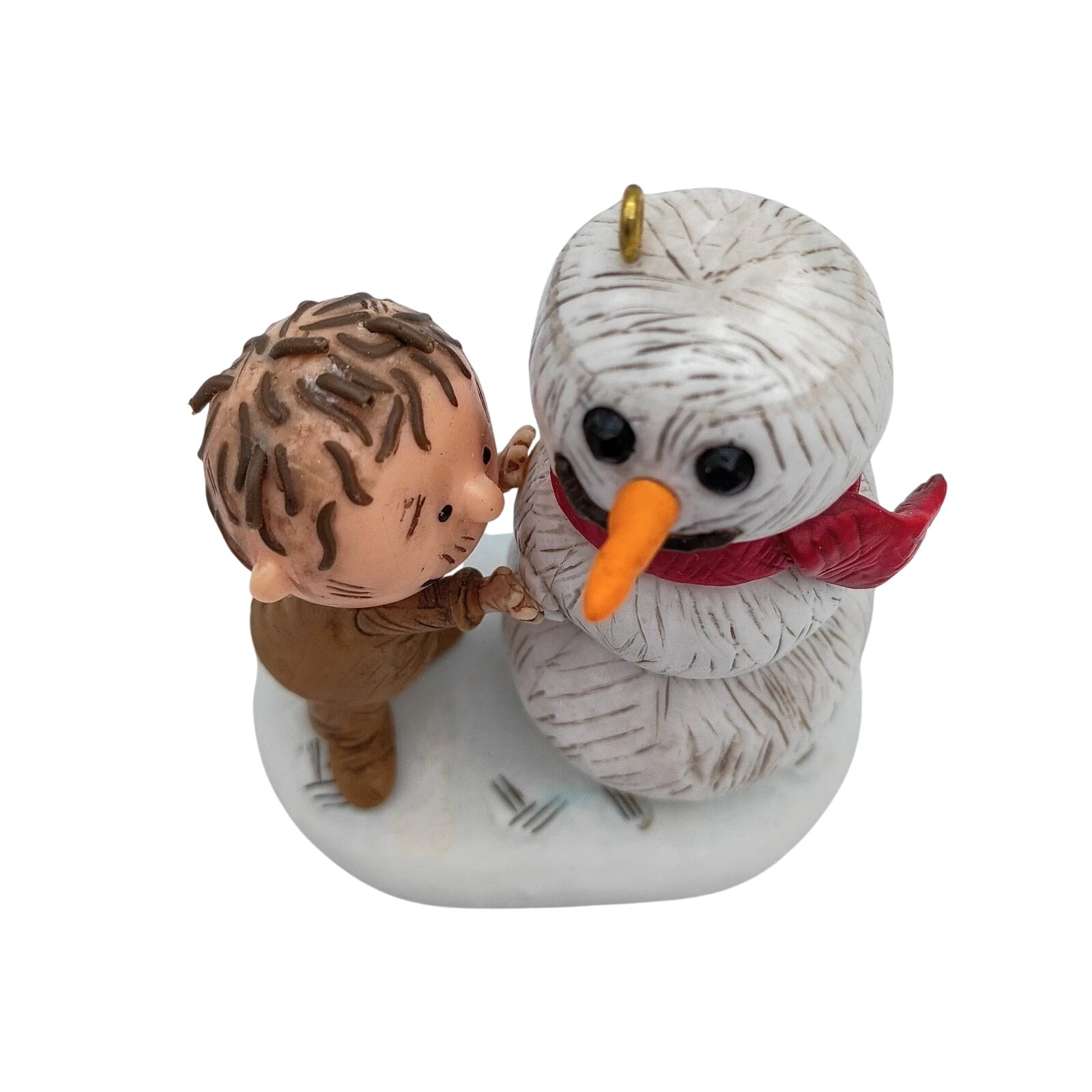 2013 Pigpen Builds a Snowman Hallmark Ornament (Peanuts) QXI2232