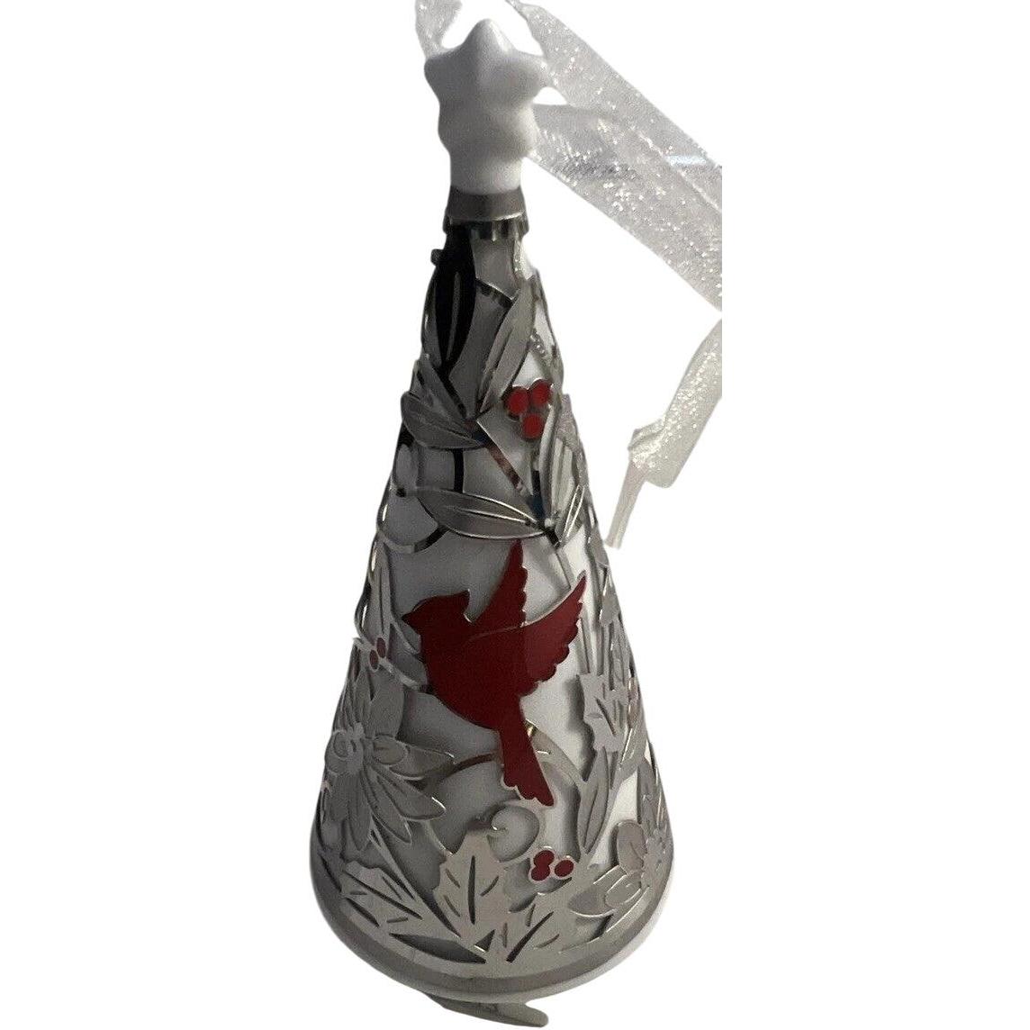 2013 A Season of Beauty Hallmark Ornament (Bird) QXG1382