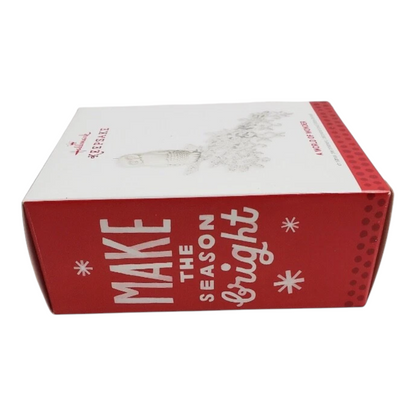 2013 A World of Wonder Hallmark Ornament (Snowy Owl) QXG1365 Image5