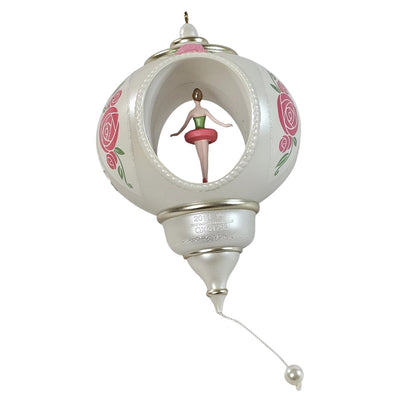 2013 Beautiful Ballerina Hallmark Ornament (Ballet) QXG1752