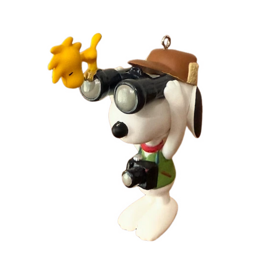 2013 Bird-Watcher Snoopy Hallmark Ornament (Spotlight on Snoopy) QX9175 Image1