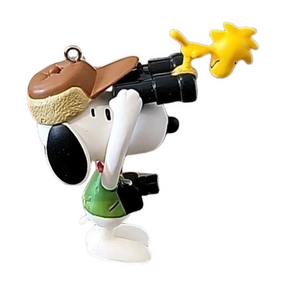 2013 Bird-Watcher Snoopy Hallmark Ornament (Spotlight on Snoopy) QX9175 Image4
