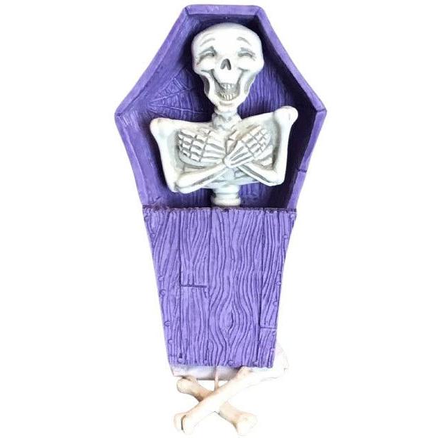 2013 Creepy Coffin Hallmark Ornament (Halloween) QFO5222