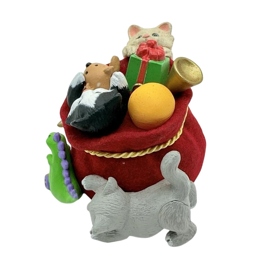 2013 Mischievous Kittens - 15th Anniversary Hallmark Ornament (Mischievous Kittens) QXC5072