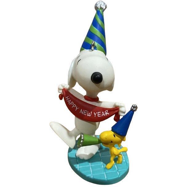 2013 New Year's Celebration Hallmark Ornament (Happiness is Peanuts) QX9825