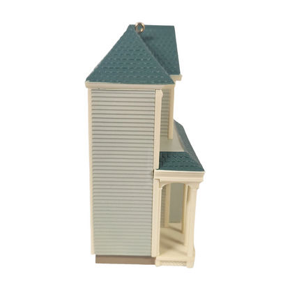 2013 Stately Victorian Hallmark Ornament (Nostalgic Houses and Shops) QX9122 Image5