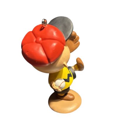 2014 Charlie's Favorite Pastime Hallmark Ornament (Happiness is Peanuts) QX9852