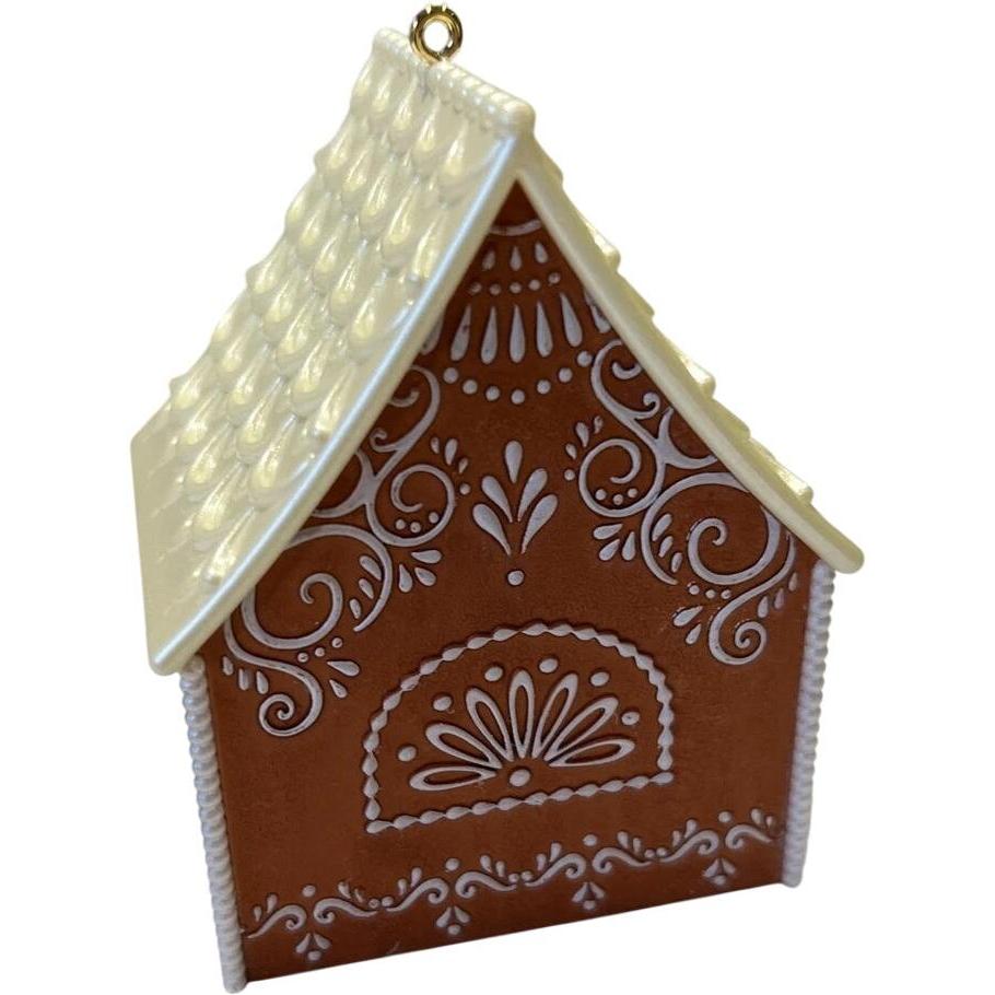 2014 New Home Hallmark Ornament (New Home) QG01143
