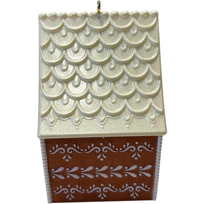 2014 New Home Hallmark Ornament (New Home) QG01143