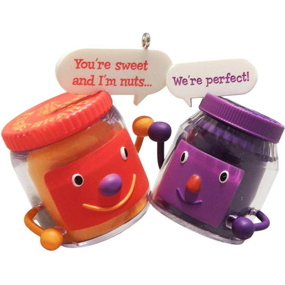 2014 Better Together Hallmark Ornament (Friends) QGO1653