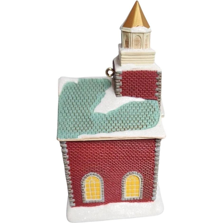 2014 Cozy Country Church Hallmark Ornament (Church) QGO1326