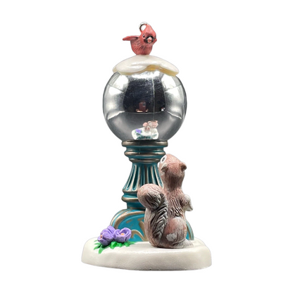 2014 December's Garden Hallmark Ornament (Winter Garden) QGO1446 Image5