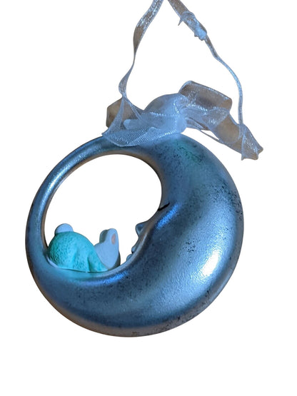 2014 GrandBaby's First Christmas Hallmark Ornament (Baby's First Christmas) QGO1046