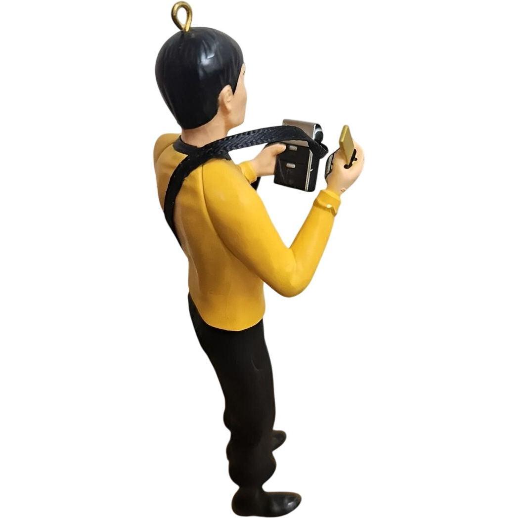 2014 Lieutenant Hikaru Sulu Hallmark Ornament (Star Trek Legends) QX9183